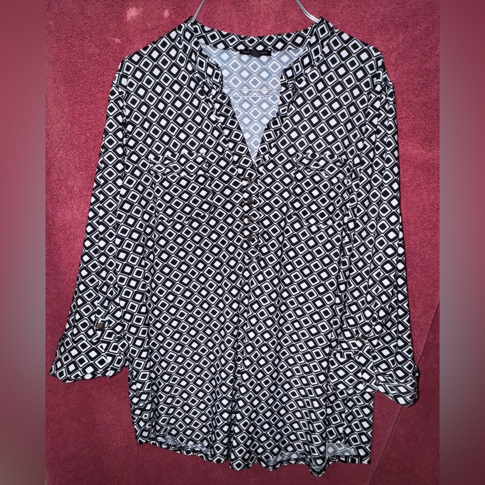 Ava & Grace Black and White Geometric Blouse